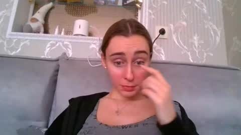 Snapshot of barbie_giirls_ chatting on March 6, 11:36 am Kate online show from March 6, 11:36 am