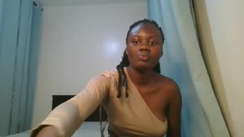 queen online show from January 18, 8:05 pm