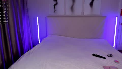  Emma online show from March 29, 8:41 pm