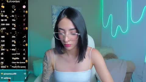 Snapshot of barbiie_scoth chatting on October 16, 8:44 pm Barbie Scot online show from October 16, 8:44 pm