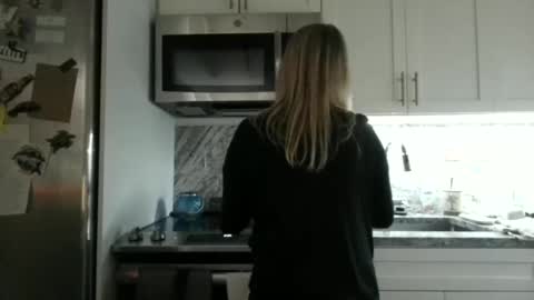 Emma online show from January 6, 7:34 am