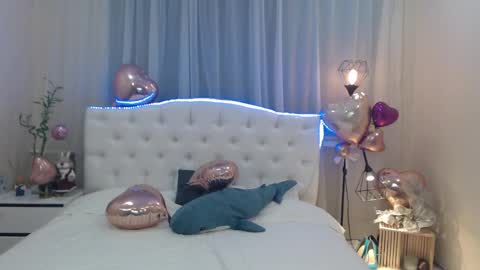Snapshot of beataangel chatting on February 15, 8:22 am beataangel online show from February 15, 8:22 am