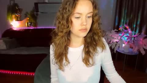 BeatriceWild online show from April 24, 12:41 pm