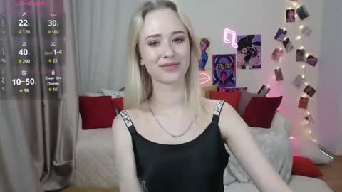 Snapshot of beauty_sashaxx chatting on February 23, 6:07 pm beauty Sasha online show from February 23, 6:07 pm