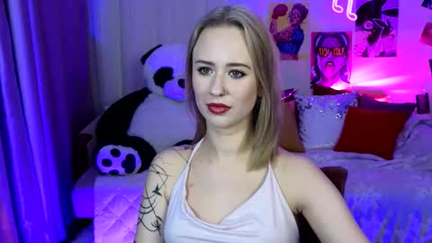 Snapshot of beauty_sashaxx chatting on October 16, 2:30 pm beauty Sasha online show from October 16, 2:30 pm