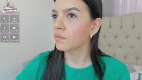 Ariana Reyes online show from December 22, 12:30 pm