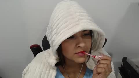 Snapshot of beautyykarol chatting on October 20, 10:24 pm beautyykarol online show from October 20, 10:24 pm