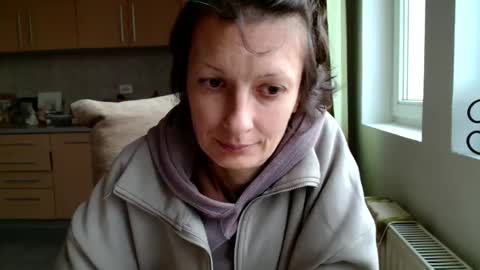 Raluca online show from November 8, 1:49 pm