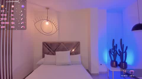 Am Becca online show from October 23, 8:04 pm