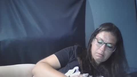 beccabee37 online show from September 23, 2:21 am