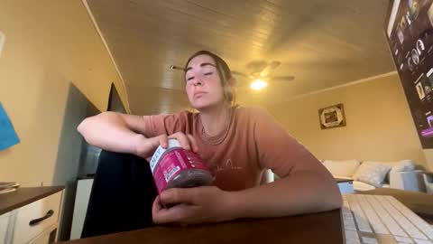 beccaraexoxo online show from May 26, 1:05 am