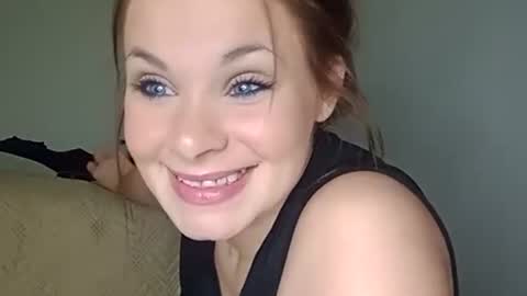 BECKY BOO  online show from October 29, 7:23 am