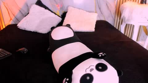 B E C K Y online show from October 16, 2:09 pm