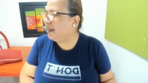 Snapshot of beckyummys chatting on December 21, 12:06 pm beckyummys online show from December 21, 12:06 pm