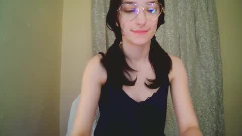 Mia online show from September 8, 7:57 pm