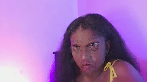 Snapshot of behla_rouseh chatting on October 29, 2:05 am Behla Rouseh online show from October 29, 2:05 am