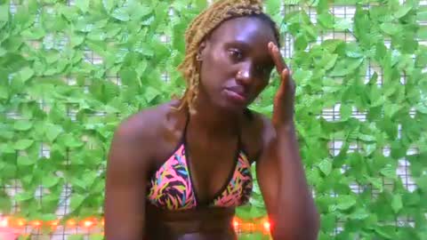 Snapshot of beib_love chatting on September 22, 5:50 am beib_love online show from September 22, 5:50 am