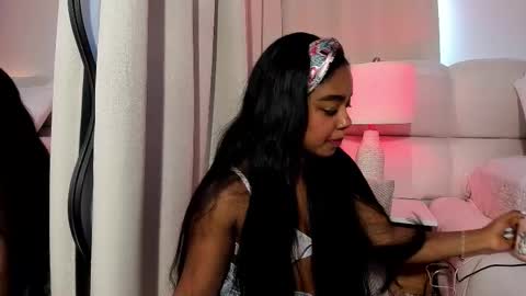 Snapshot of belkis_mills chatting on October 17, 4:21 pm Belkis online show from October 17, 4:21 pm