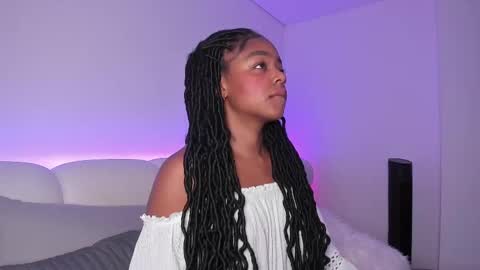 Snapshot of belkis_mills chatting on February 19, 12:33 pm Belkis online show from February 19, 12:33 pm