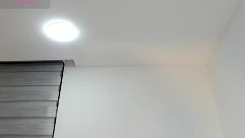 Laura online show from September 12, 2:46 pm