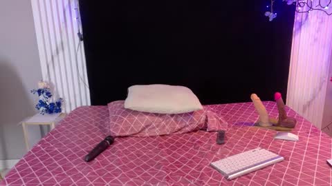 BELLA online show from March 12, 4:04 am