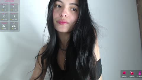 Snapshot of bella_musee chatting on January 9, 3:04 am online show from January 9, 3:04 am