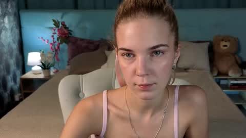 Bella online show from November 21, 1:07 am