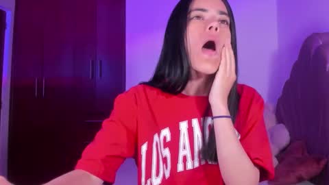 Valeria Model Independent online show from December 2, 3:30 am