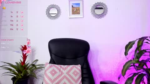 Bella online show from February 22, 11:10 pm