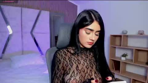 bellaastorm online show from November 12, 9:24 pm