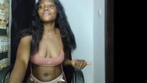 Snapshot of bellababy6 chatting on October 11, 7:38 pm bella online show from October 11, 7:38 pm