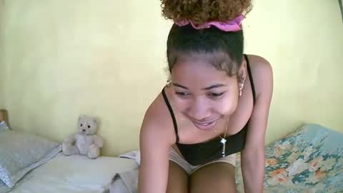 Snapshot of bellaena chatting on October 14, 4:48 am bellaena online show from October 14, 4:48 am