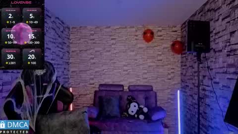   online show from October 24, 4:47 pm