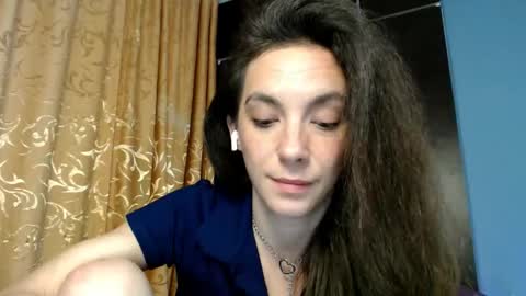 bellaqueen0701 online show from November 16, 12:34 am