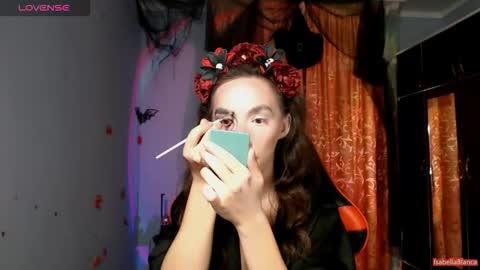 bellaqueen0701 online show from October 30, 8:32 pm