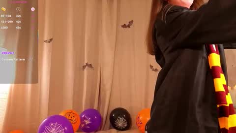 Anna  u can call me Ana de Armas online show from October 31, 5:50 pm