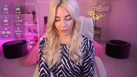 Bella online show from April 14, 1:33 pm