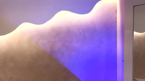 bellarooux online show from February 3, 12:10 pm