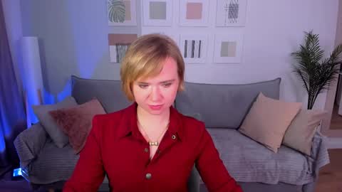 bellasmittssy online show from April 12, 4:59 am