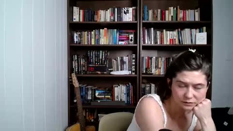 Snapshot of bellastrange69 chatting on March 8, 3:05 am BellaStrange69 online show from March 8, 3:05 am