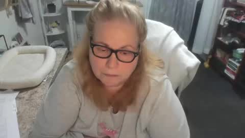 Bellavoca online show from November 6, 10:26 pm