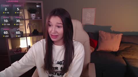 Snapshot of bellla_haddid chatting on February 3, 6:24 am Bella online show from February 3, 6:24 am