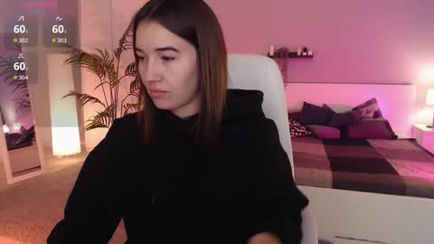 Snapshot of bellla_haddid chatting on September 9, 12:32 am Bella online show from September 9, 12:32 am