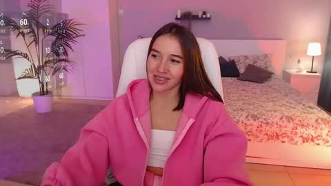Snapshot of bellla_haddid chatting on September 16, 1:24 am Bella online show from September 16, 1:24 am