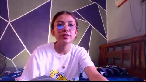 bellota bunny online show from April 20, 6:00 pm