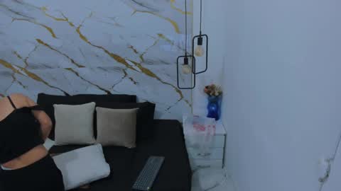 Bellota Flak online show from February 4, 3:44 am