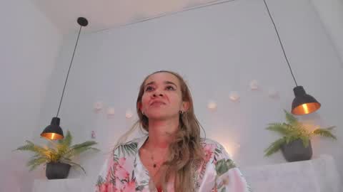 Bellota Flak online show from March 3, 3:38 am