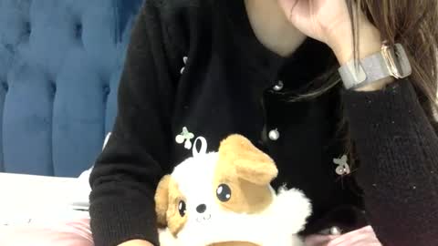 tixxie  online show from June 6, 11:05 am