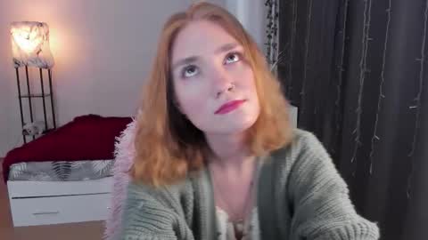 Snapshot of betty_witchy chatting on September 17, 2:31 am Dory make me happier online show from September 17, 2:31 am