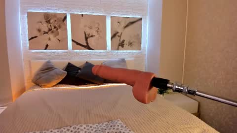 Betty online show from November 21, 8:22 pm